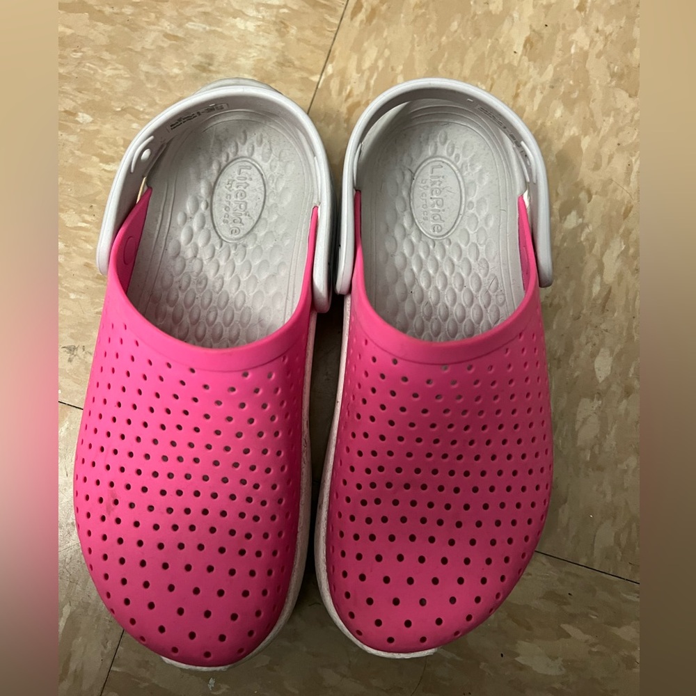 Crocs